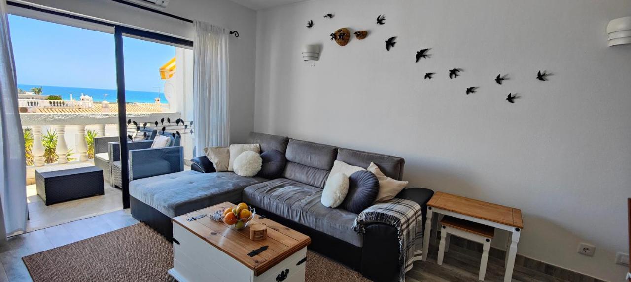 The Swallow'S Rest Beach House - Meia Praia Lagos Exteriör bild