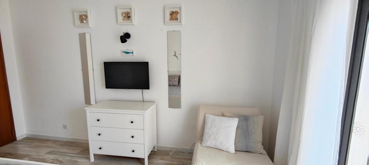 The Swallow'S Rest Beach House - Meia Praia Lagos Exteriör bild