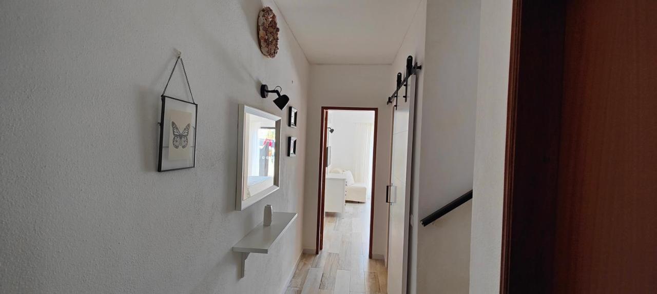 The Swallow'S Rest Beach House - Meia Praia Lagos Exteriör bild